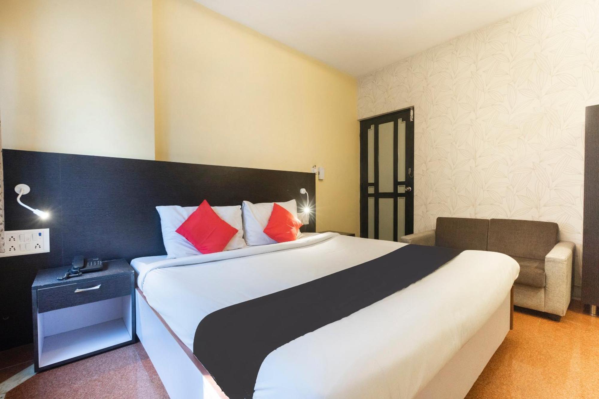 Collection O Santhome Residency Near Marina Beach Ченай Екстериор снимка