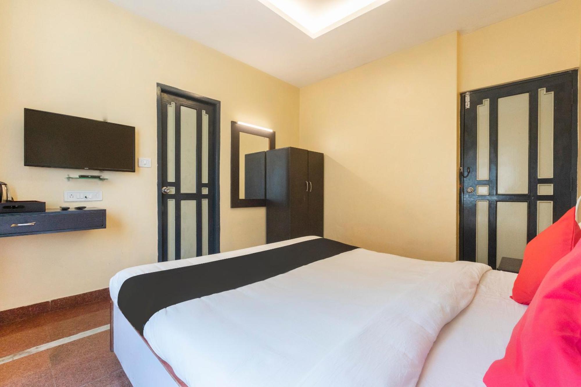 Collection O Santhome Residency Near Marina Beach Ченай Екстериор снимка